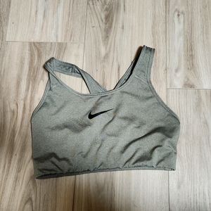 Sports bra